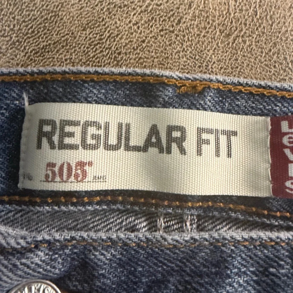 Levi's 505 Regular Fit Jeans Mens 36x30 Blue Medium Wash Straight Leg Denim